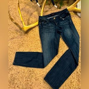 Seven 7 indigo blue straight leg jeans size 8, embellished rear pockets, EUC
